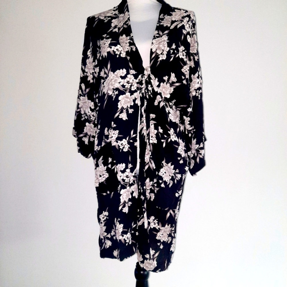 Spiritual Gangster Kimono Robe One Size